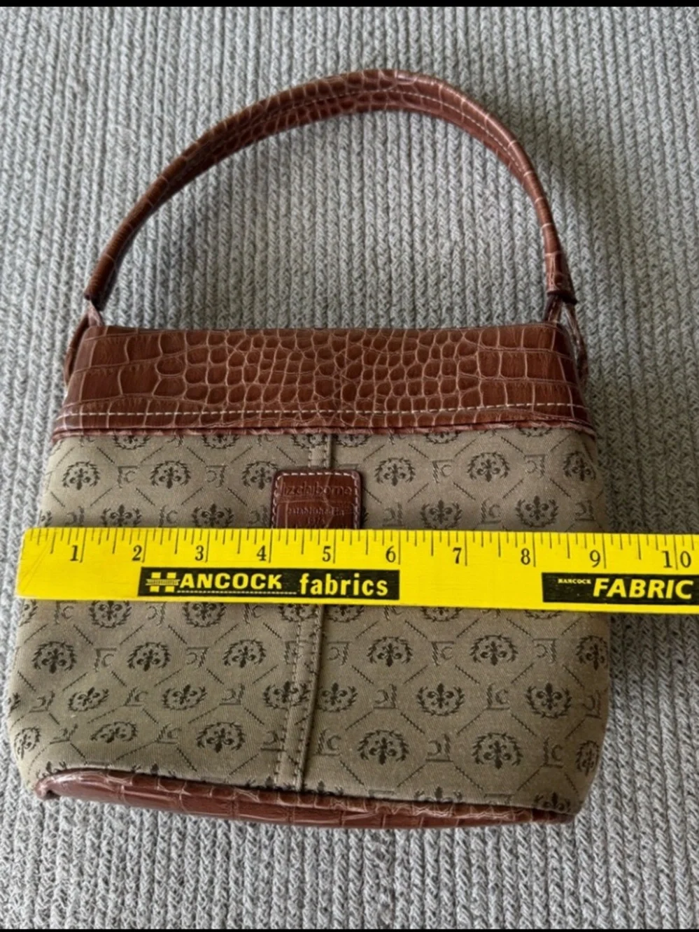 Liz Claiborne stylish liz